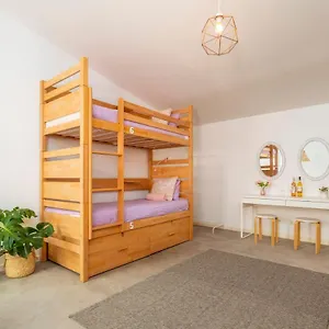  Hostal Female Portugal