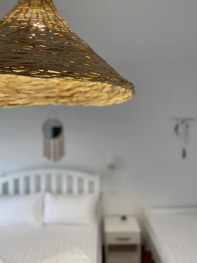 Guest house Las Nubes Rooms Himare Albania